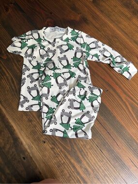 Kids' Penguin & Tree Pajama Set - White and Green